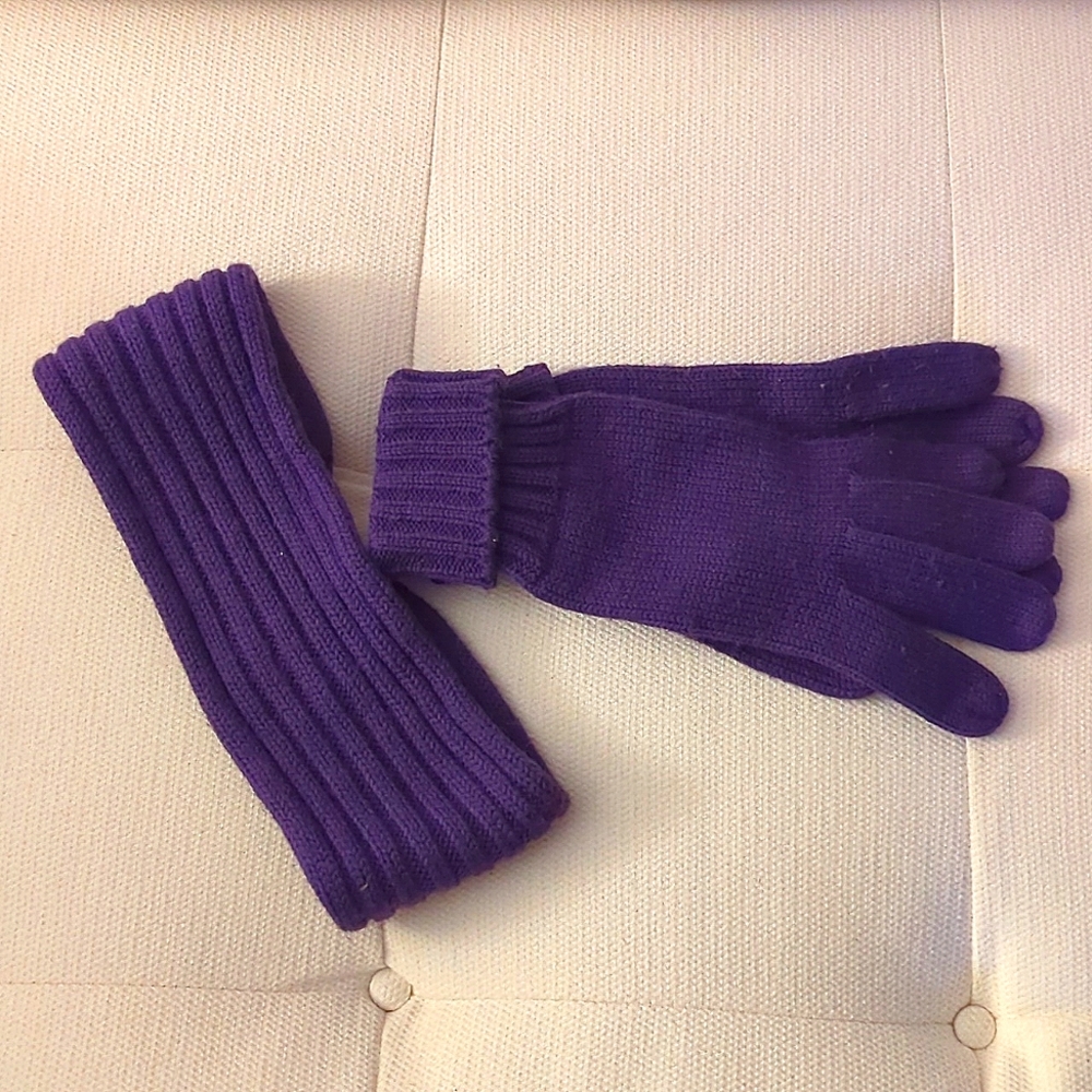 Morgan Taylor headband & mittens set